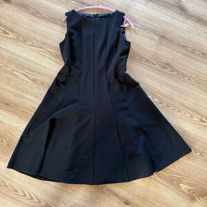 Evan Picone Elegant Black Sleeveless Midi Dress